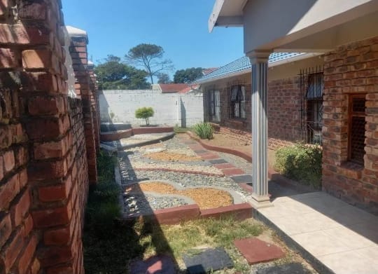 To Let 4 Bedroom Property for Rent in Dawn Eastern Cape
